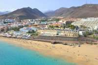 19-year-old in critical condition after falling from third floor of hotel in Fuerteventura