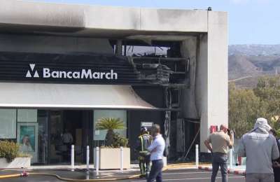 VIDEO: Fire at Parque Santiago VI shopping centre in Las Américas