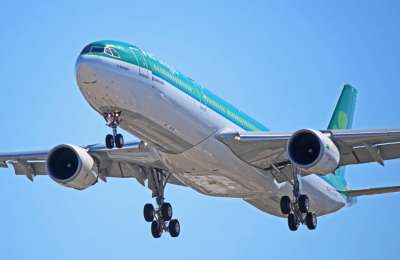 Two consecutive flight emergencies at Tenerife South need police and medical intervention
