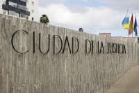 Man jailed for grooming 46 teenagers in the Canary Islands