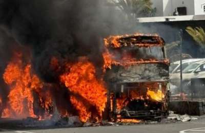 Shuttle bus bursts into flames in Playa Blanca