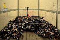 1,500 weapons seized in the Canary Islands are melted and recycled into everyday objects