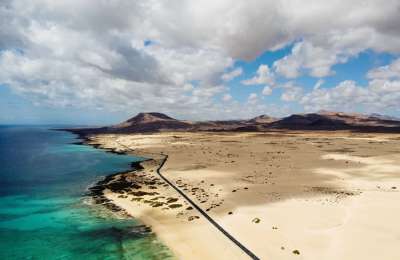 Cloudy skies and mild conditions forecast across the Canary Islands this Friday