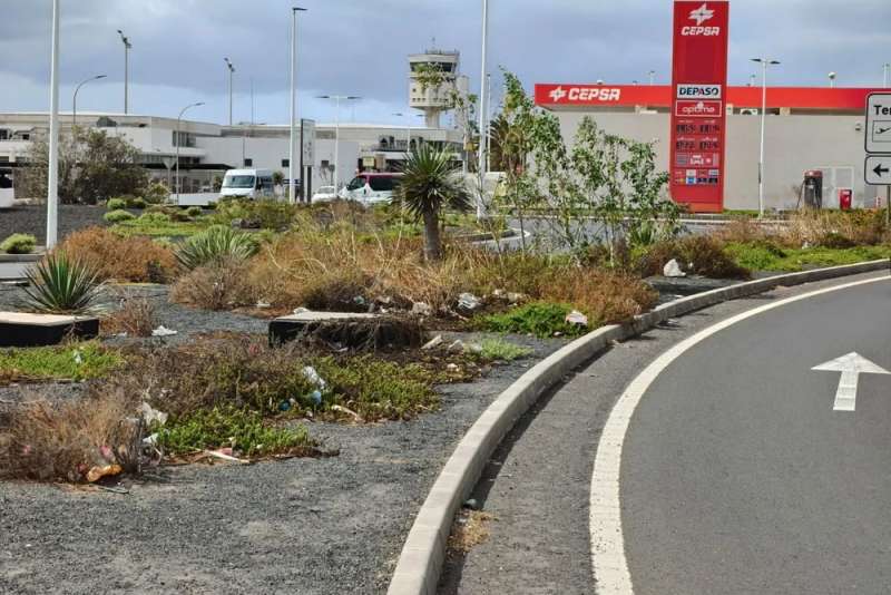 Anger at state of Lanzarote airport giving bad image to visitors