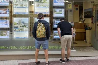 Property sales dropped by nearly 12% in July in the Canary Islands 