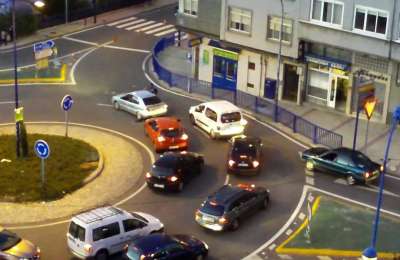 DGT confirms 500 euro fines and licence points for misuse of roundabouts