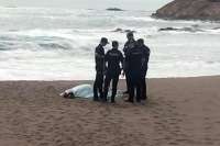 Elderly man drowns on beach despite desperate rescue attempts