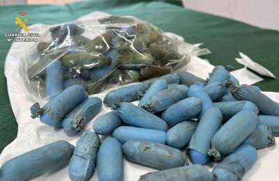 Two passengers arrested en route to Tenerife after swallowing 550 grams of hashish