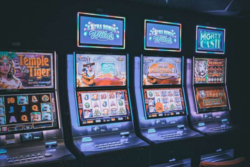 Combining Slot Games with Canary Island Getaways