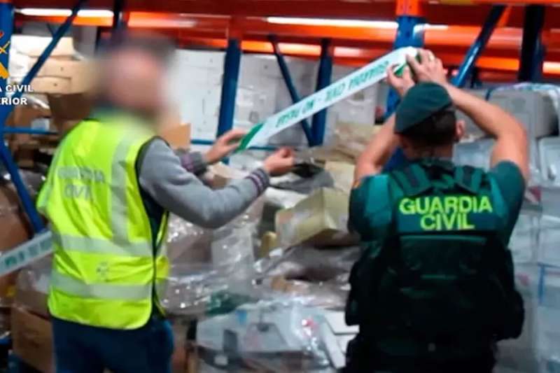 Gran Canaria restaurant owners charged for serving contaminated meat