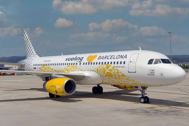 Vueling warns delayed resident subsidy payments threaten flights for the Canary Islands