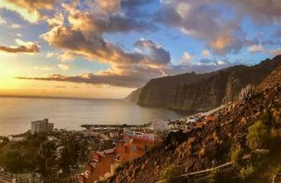 From Adventure to Relaxation: The Rise of Low-Key Nights in the Canary Islands