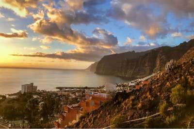 From Adventure to Relaxation: The Rise of Low-Key Nights in the Canary Islands