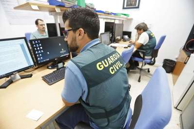 Fake financial advisor scams Tenerife woman out of €7,000