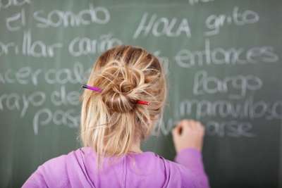 80% of Canarians want migrants to learn Spanish to ‘fit in’