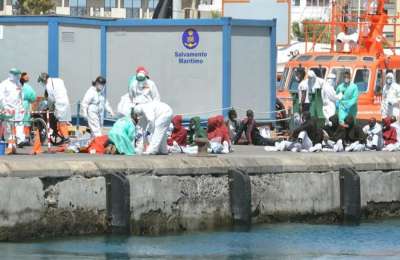 Boat intercepted south of Tenerife carrying over 200 migrants