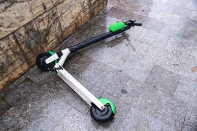Woman seriously injured in electric scooter crash in Tenerife