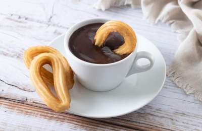 Unlimited churros and chocolate for under €10 at popular Tenerife café