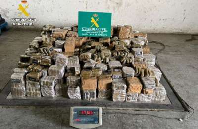 Van stopped on TF-1 motorway in South Tenerife contains 375 kilos of Hashish