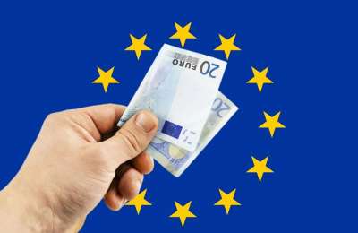 UK holidaymakers will have to pay €20 fee for new ETIAS Travel Authorisation starting in 2026