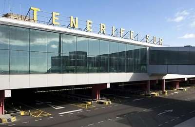 Police prevent tragedy at Tenerife South Airport as woman tries to jump from walkway