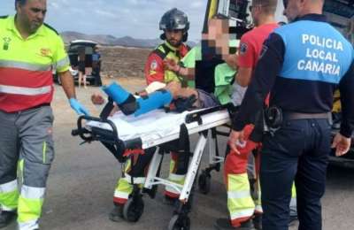 Four more tourists rescued after being swept away by wave in Los Charcones