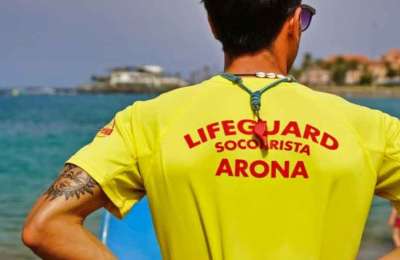 Woman in critical condition after being pulled from the sea in Los Cristianos