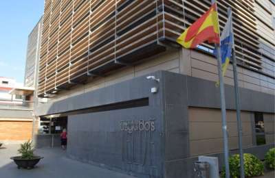 Court stops eviction of family with six children in Gran Canaria