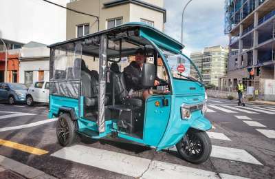 Controversy over tuk-tuks in Tenerife as taxis threaten Christmas strike