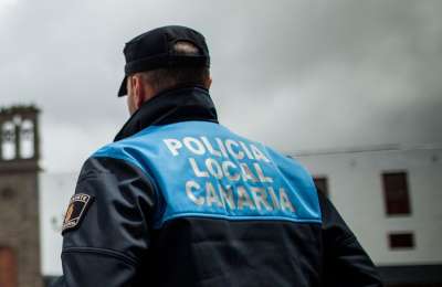 Police chase in Tenerife ends when suspect runs out of fuel and stops at petrol station