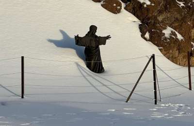 Want to visit the snow? Teide access roads to reopen to the public on Tuesday