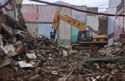 Guesthouse evacuated in Gran Canaria after building work causes structural damage