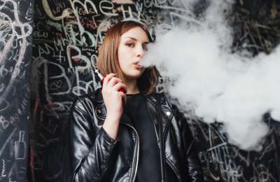 Tenerife Cabildo calls for regional ban on energy drinks and vaping for under-16s