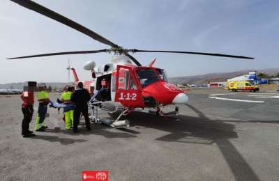 VIDEO: Injured woman airlifted after falling on hiking trail in Mogan