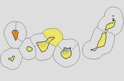 Weather warnings are extended across the Canary Islands into Friday