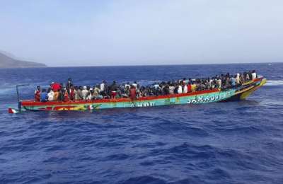 Nearly 200 migrants arrive in south Tenerife after cayuco escorted to Granadilla Port