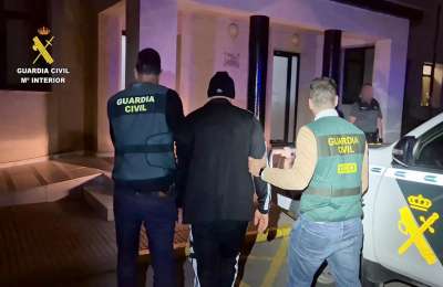 Nine arrested in Lanzarote and Gran Canaria for fraud at a private clinic