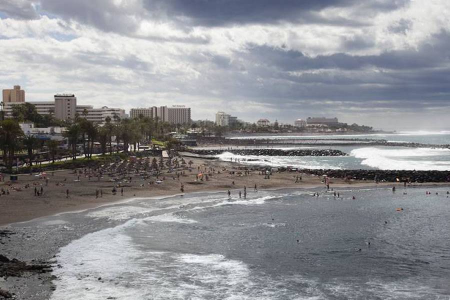 Sharp drop in temperatures and strong winds forecast for the Canaries this Saturday