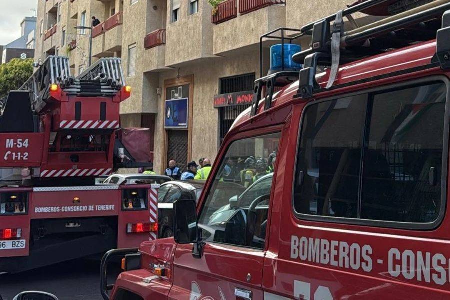 Canarian Weekly - 74-year-old man killed in apartment block fire in ...