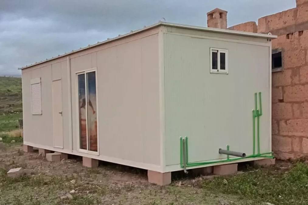 Family face eviction and fine of up to €780,000 in south Tenerife for installing a mobile home without permission