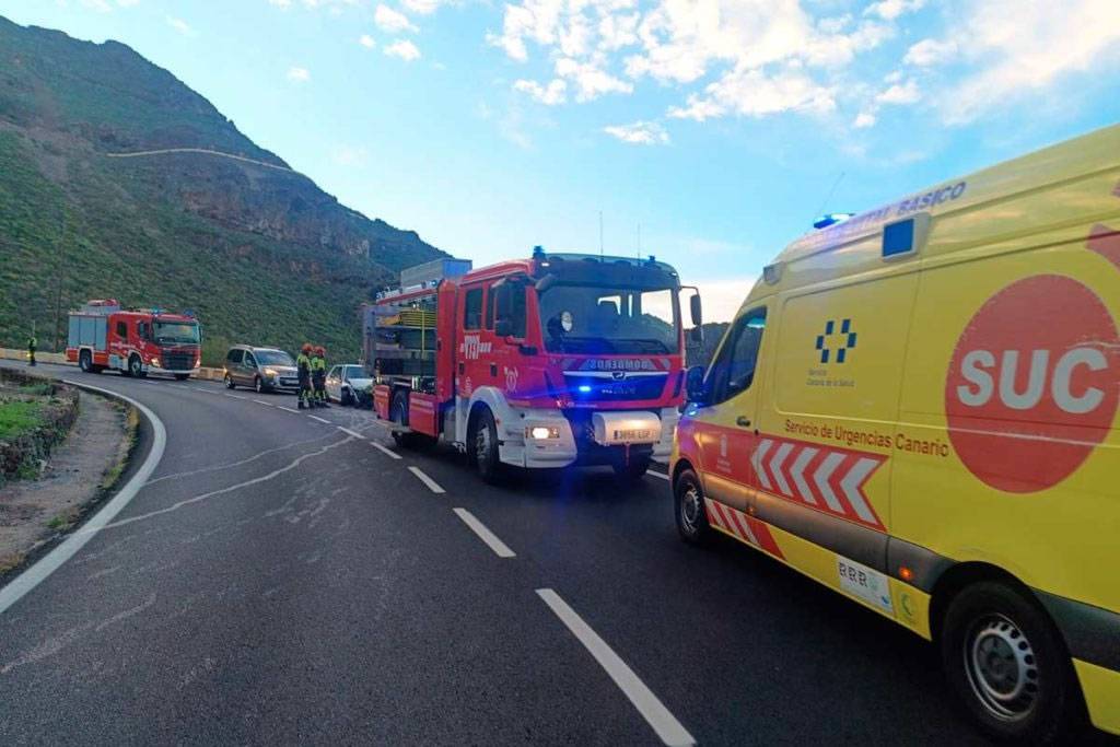 Two people injured after head-on crash in Santiago del Teide