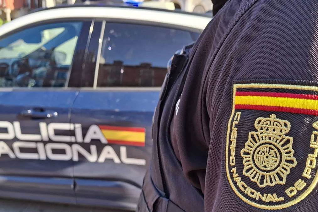 Two men jailed after crime spree targeting businesses and hotels in Los Cristianos