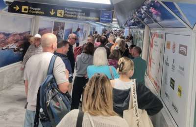 British passenger dies after landing at Lanzarote Airport