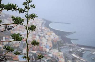 THURSDAY WEATHER: Calima returns to two islands bringing some strong winds