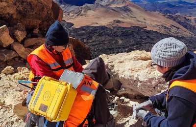 TEIDE UPDATE: Seismic Swarm of over 1,400 earthquakes in 14 hours