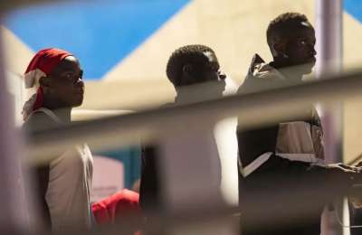 671 migrant minors approved for transfer from the Canary Islands to mainland Spain