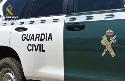 Knife-wielding man arrested after attack outside school in Gran Canaria