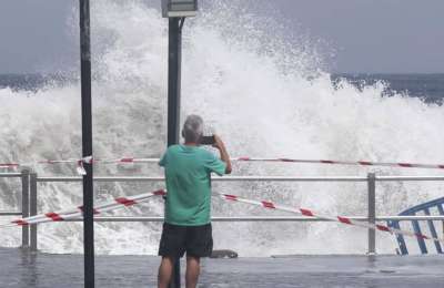 Coastal alerts activated as warnings of 7-metre waves and dangerous tides in the Canary Islands 