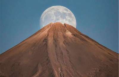 “Moon in Tenerife” makes National Geographic magazine