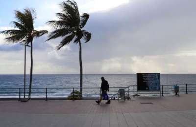 WEDNESDAY WEATHER: Calima, rain and strong winds forecast across the Canary Islands